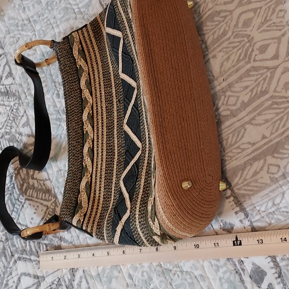 Handbag - Picture 2 of 3